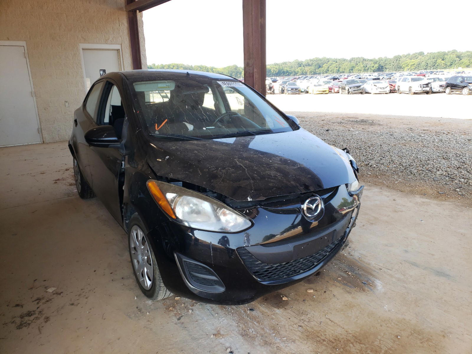 MAZDA MAZDA2 2013 with VIN JM1DE1KZ3D0163557 - Photo from auction
