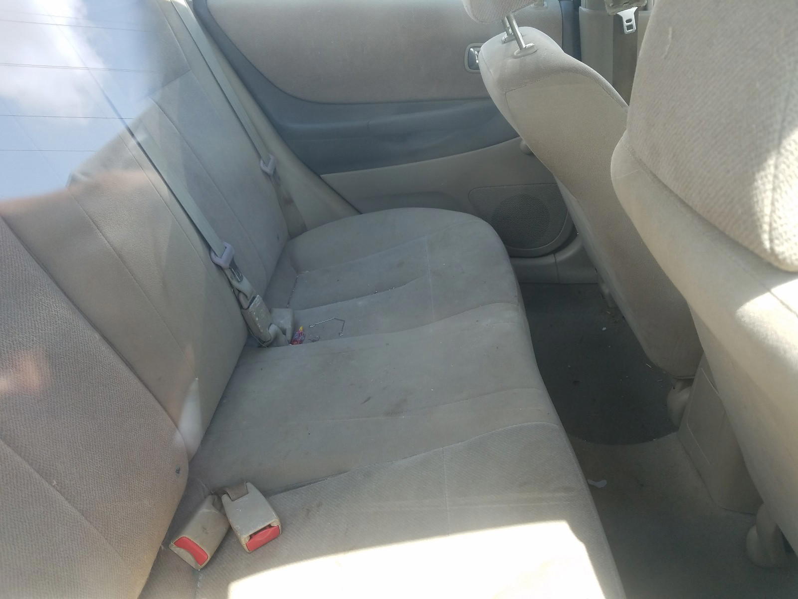 Photo 6 from auction – 2001 MAZDA PROTEGE LX with VIN JM1BJ225710435366