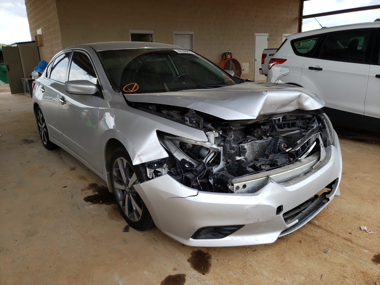 Photo 1 from auction – 2016 NISSAN ALTIMA 2.5 with VIN 1N4AL3AP0GC109498