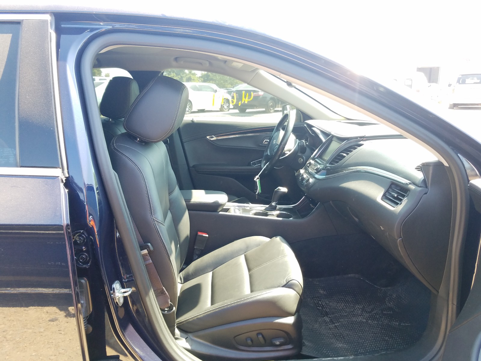 Photo 5 from auction – 2017 CHEVROLET IMPALA LT with VIN 2G1105S36H9138659