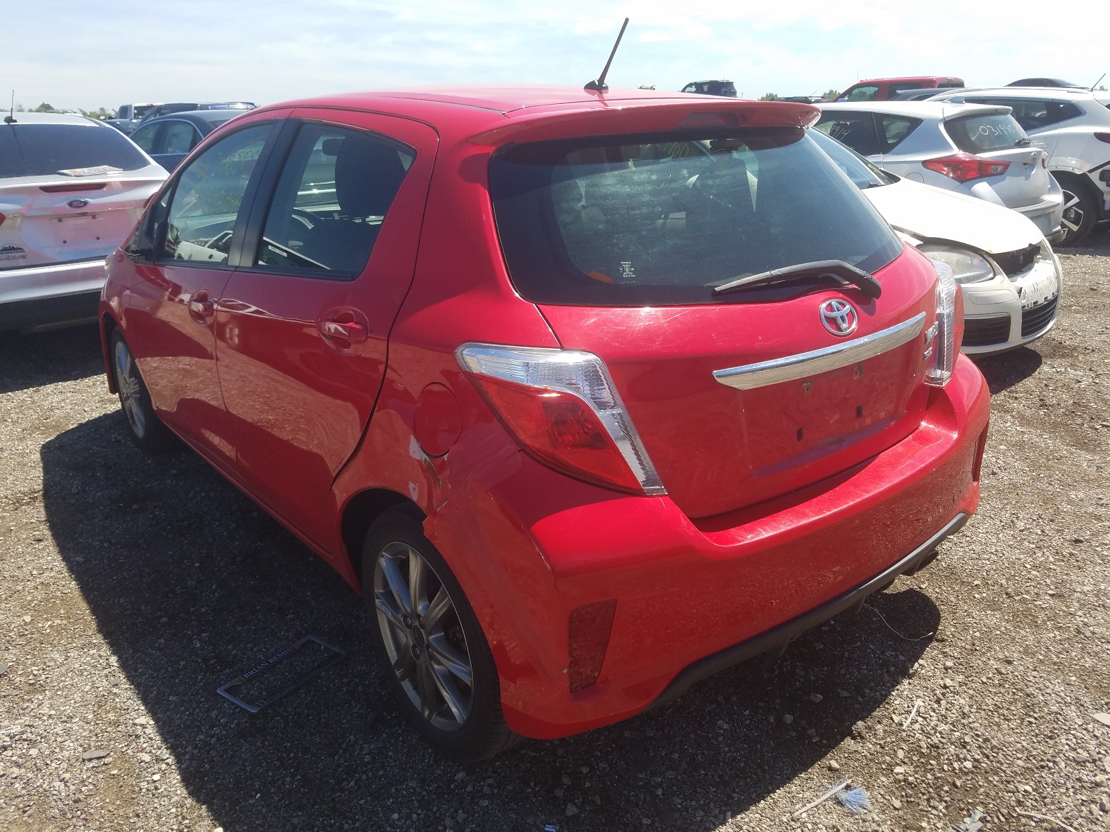 Photo 3 from auction – 2012 TOYOTA YARIS with VIN JTDKTUD39CD541122