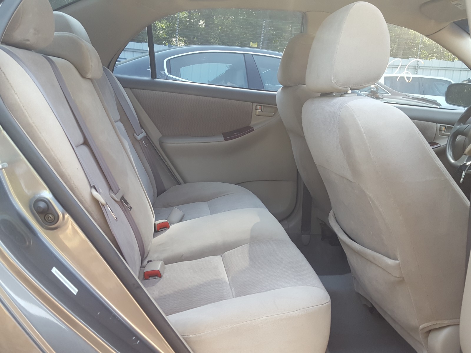 Photo 6 from auction – 2006 TOYOTA COROLLA CE with VIN 1NXBR32E06Z630977