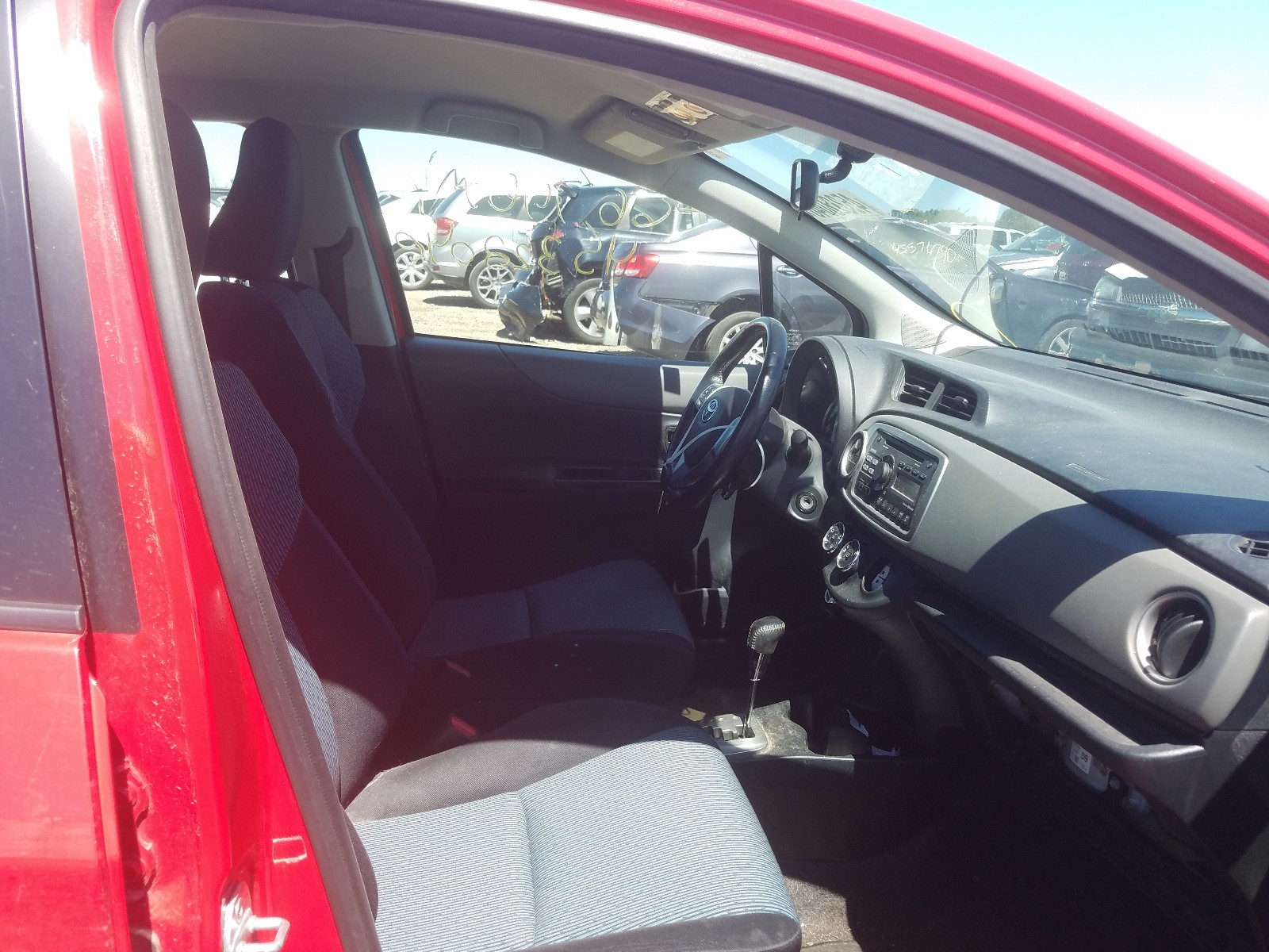 Photo 5 from auction – 2012 TOYOTA YARIS with VIN JTDKTUD39CD541122