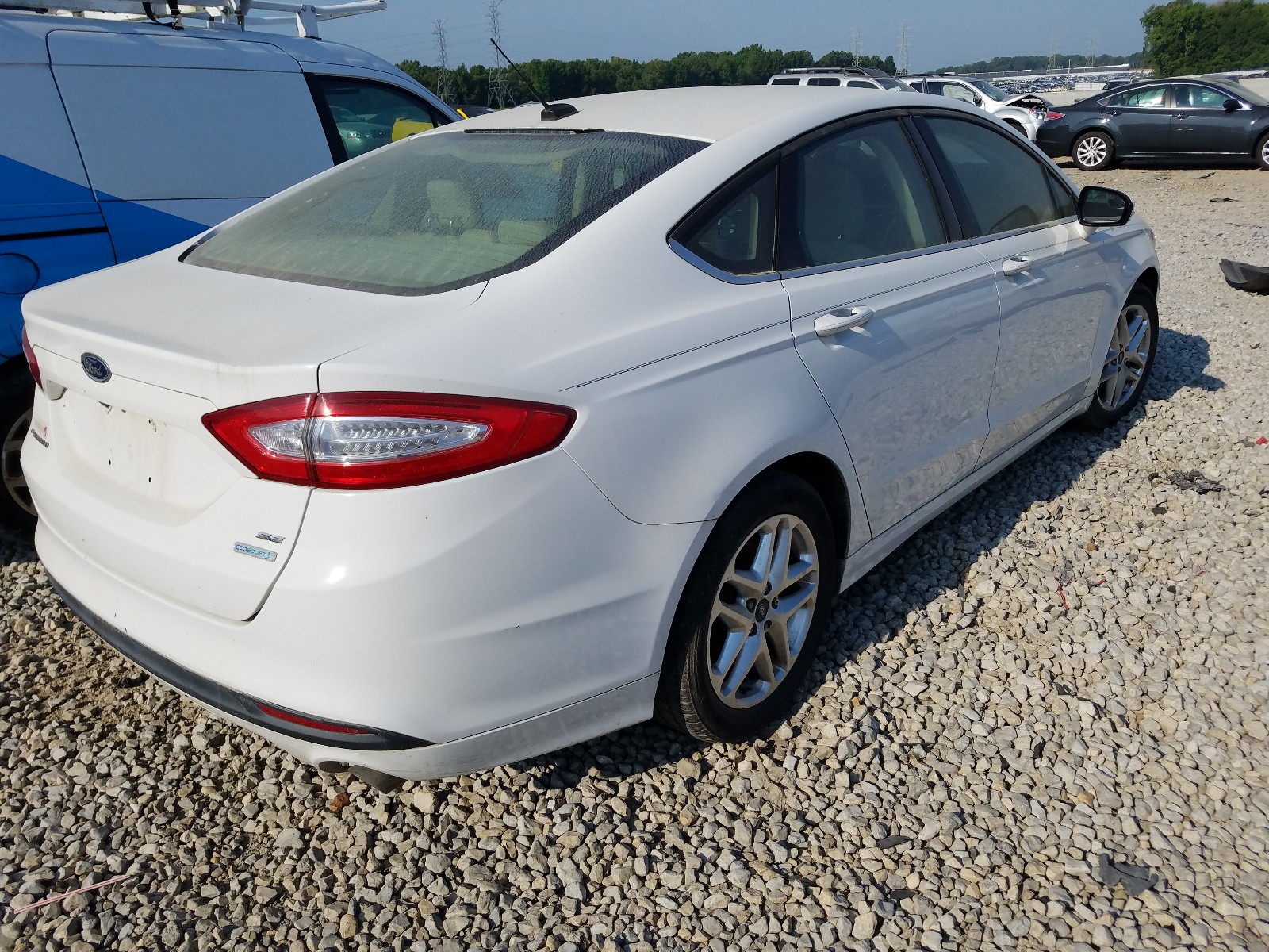 Photo 4 from auction – 2013 FORD FUSION SE with VIN 3FA6P0HR1DR232935