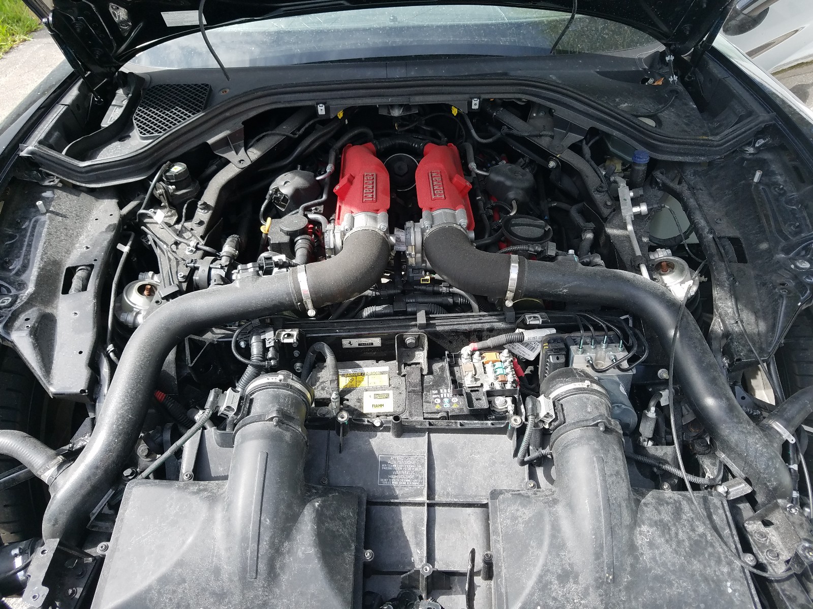 Photo 17 from auction – 2016 FERRARI CALIFORNIA with VIN ZFF77XJA7G0216921