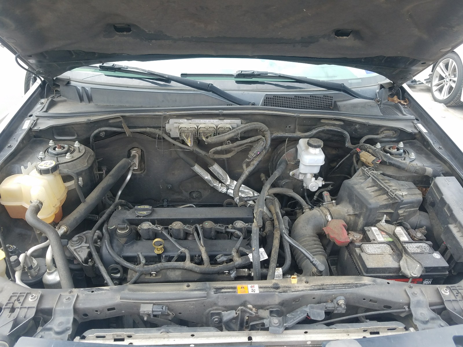 Photo 7 from auction – 2009 FORD ESCAPE XLS with VIN 1FMCU02769KC80631