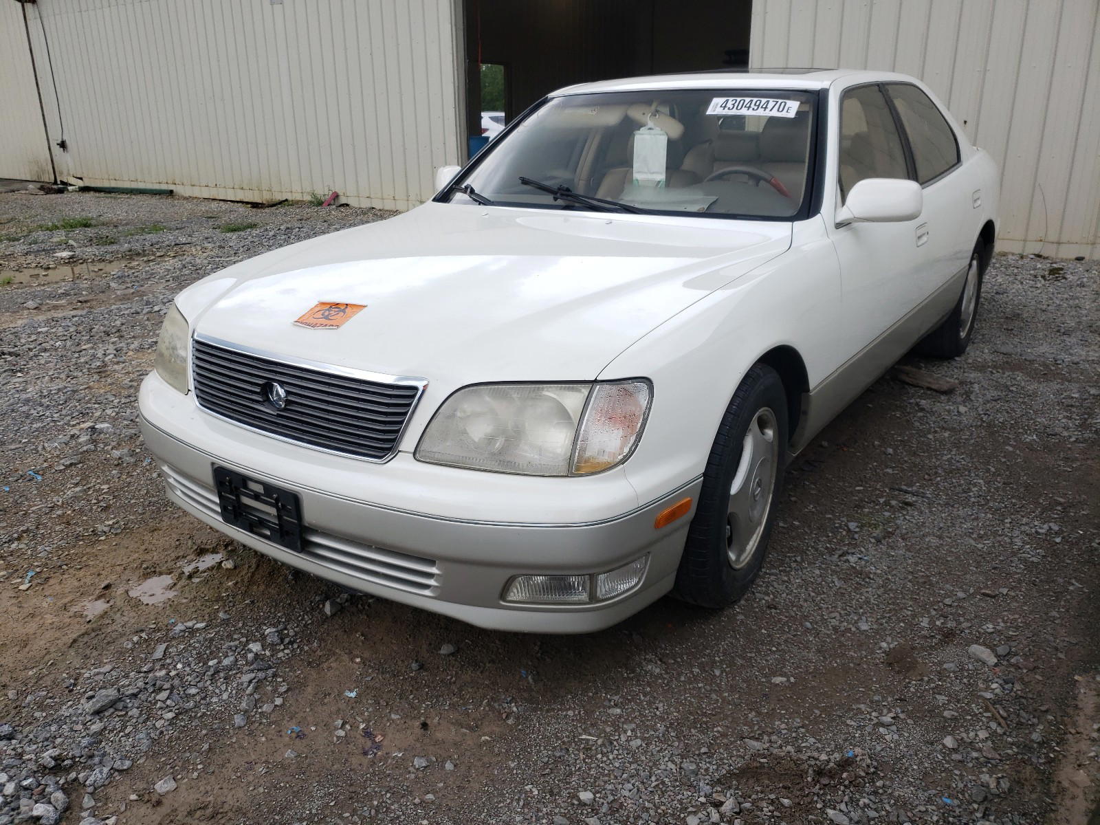 Photo 2 from auction – 1998 LEXUS LS 400 with VIN JT8BH28F8W0137183