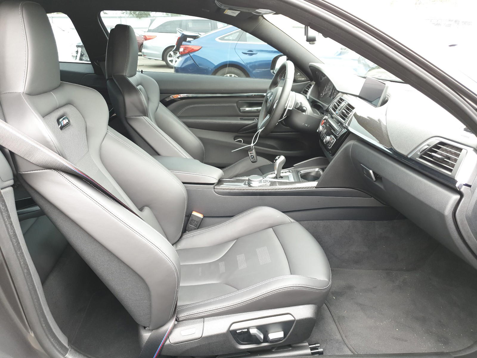 Photo 5 from auction – 2020 BMW M4 with VIN WBS4Y9C0XLAH82974