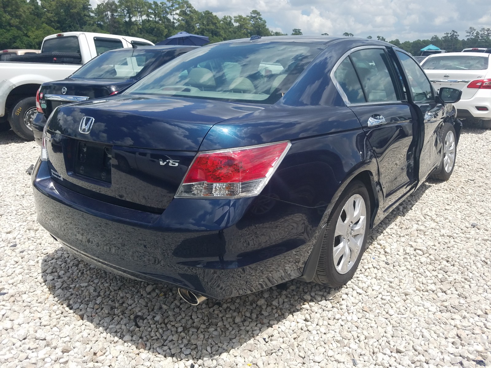 Photo 4 from auction – 2010 HONDA ACCORD EXL with VIN 5KBCP3F89AB015737