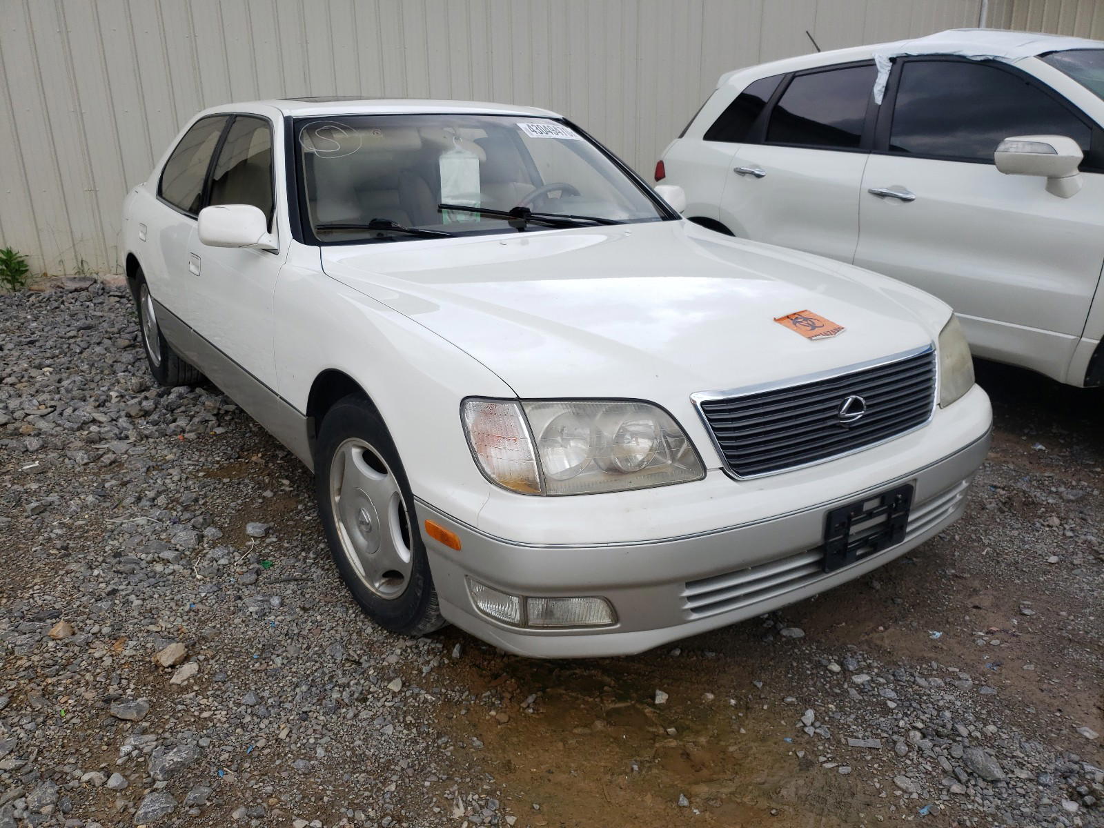LEXUS LS 400 1998 with VIN JT8BH28F8W0137183 - Photo from auction