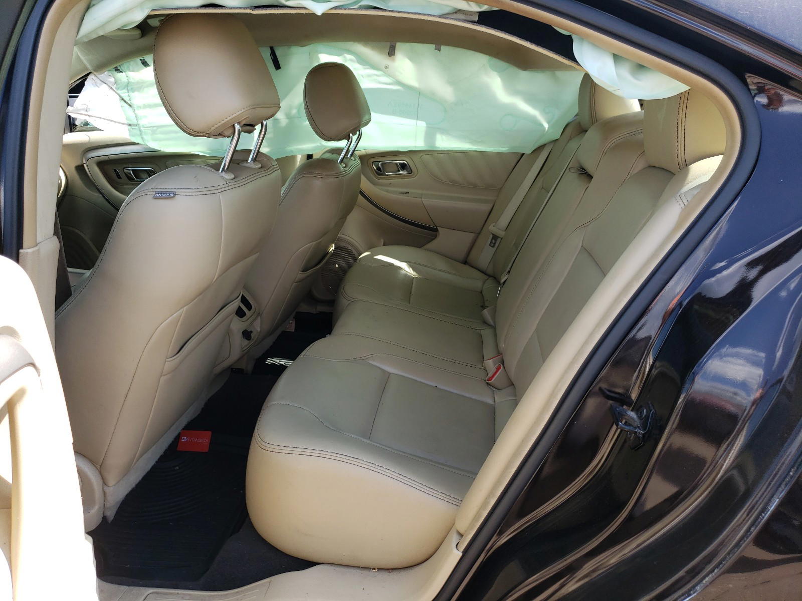 Photo 6 from auction – 2013 FORD TAURUS SEL with VIN 1FAHP2E86DG144230
