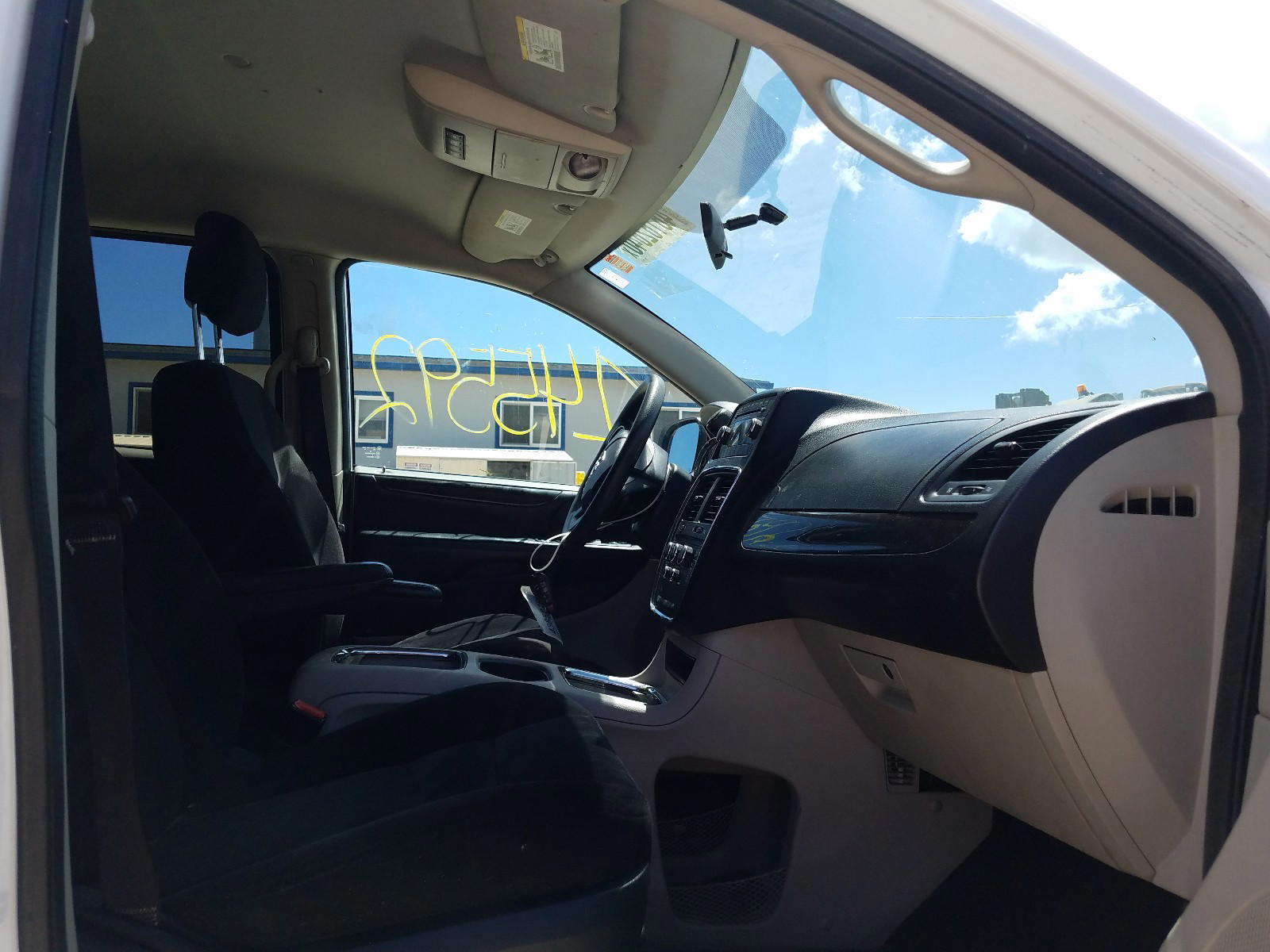 Photo 5 from auction – 2014 DODGE GRAND CARA with VIN 2C4RDGCG7ER323276