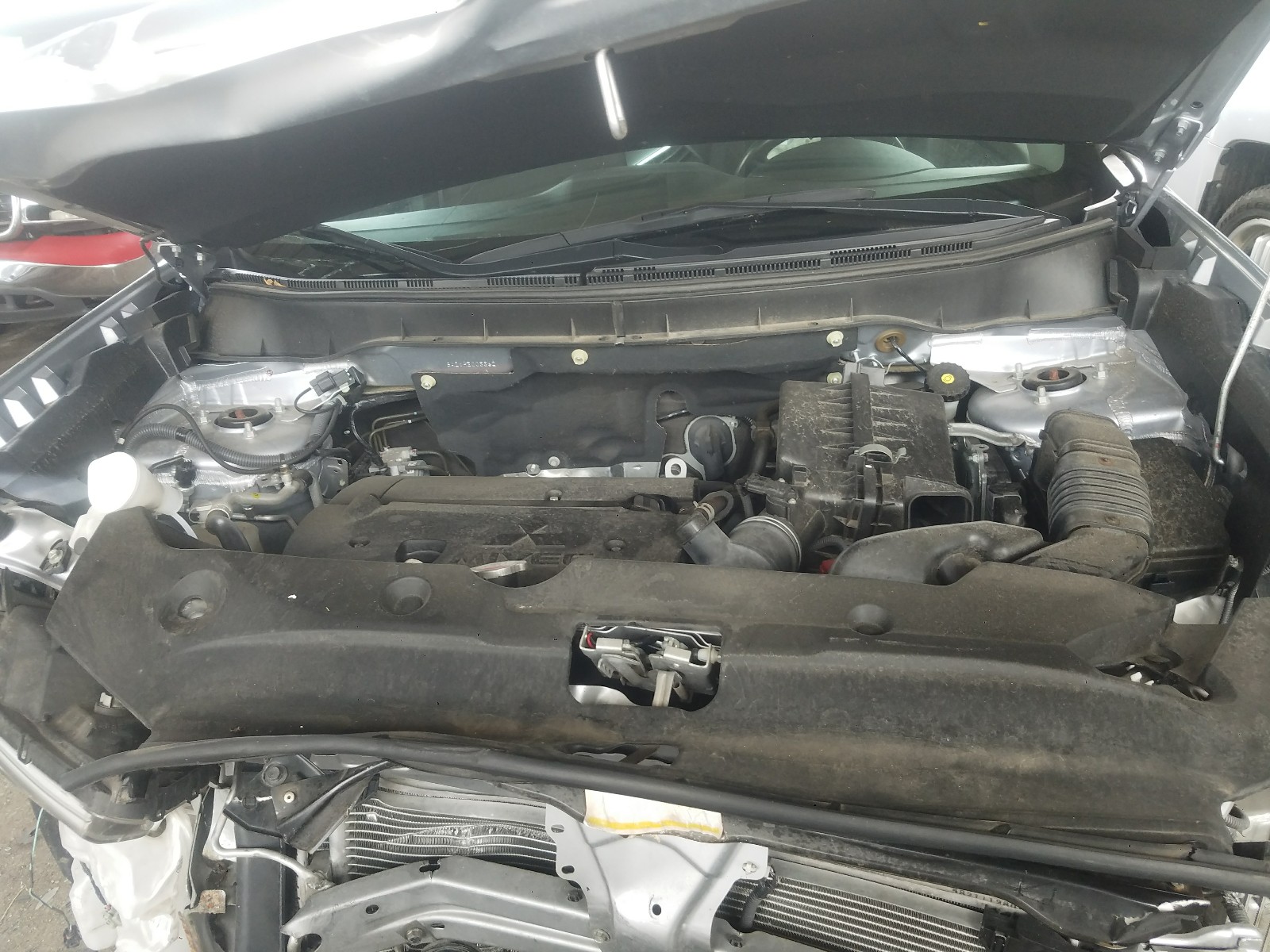 Photo 7 from auction – 2017 MITSUBISHI OUTLANDER with VIN JA4AP3AU9HZ008862
