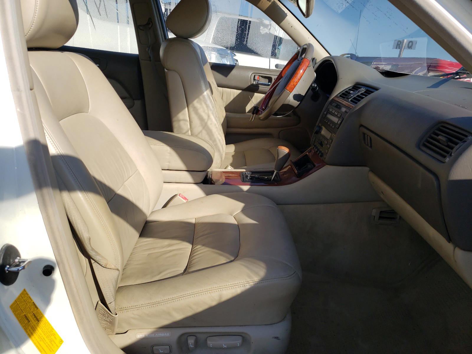 Photo 5 from auction – 1998 LEXUS LS 400 with VIN JT8BH28F8W0137183