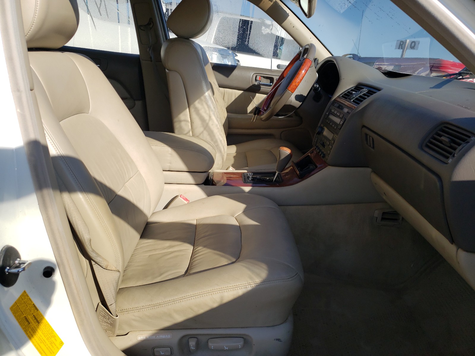Foto 5 de la subasta – 1998 LEXUS LS 400 con VIN JT8BH28F8W0137183