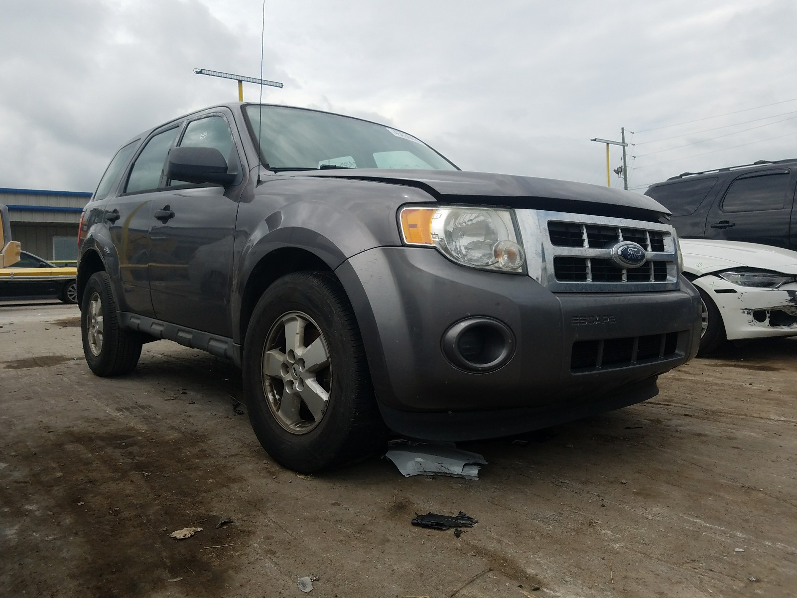Photo 1 from auction – 2009 FORD ESCAPE XLS with VIN 1FMCU02769KC80631