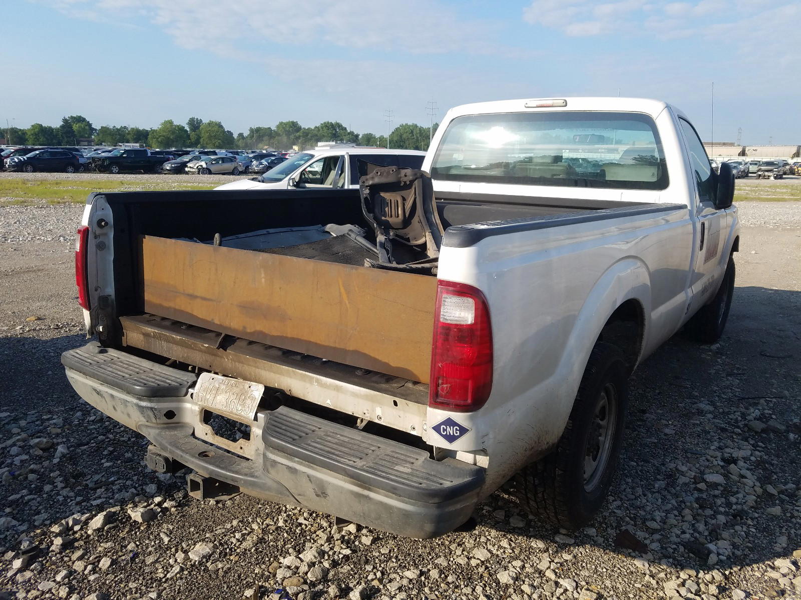 Photo 4 from auction – 2012 FORD F250 SUPER with VIN 1FTBF2A68CEA53963