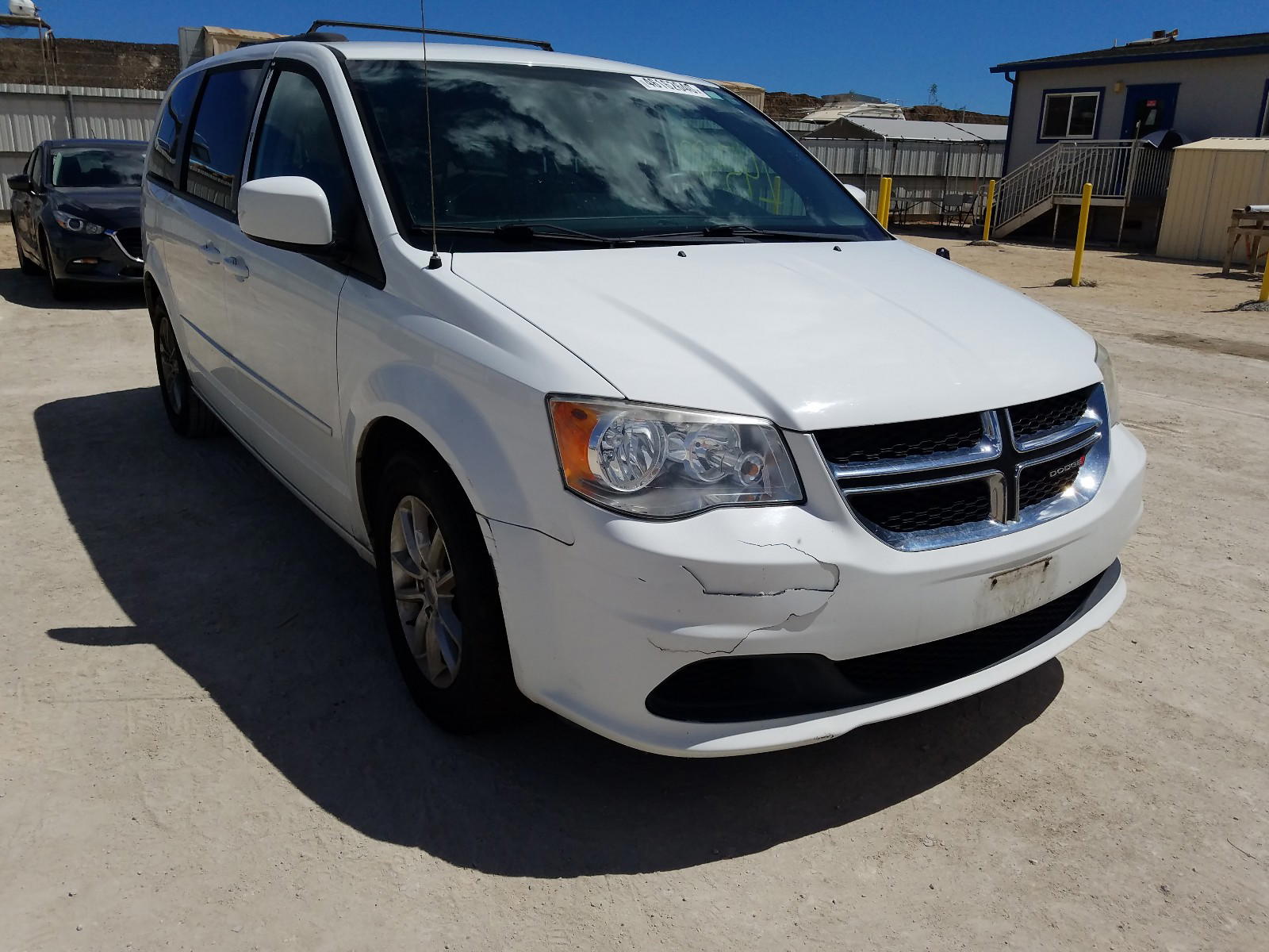 DODGE GRAND CARA 2014 with VIN 2C4RDGCG7ER323276 - Photo from auction