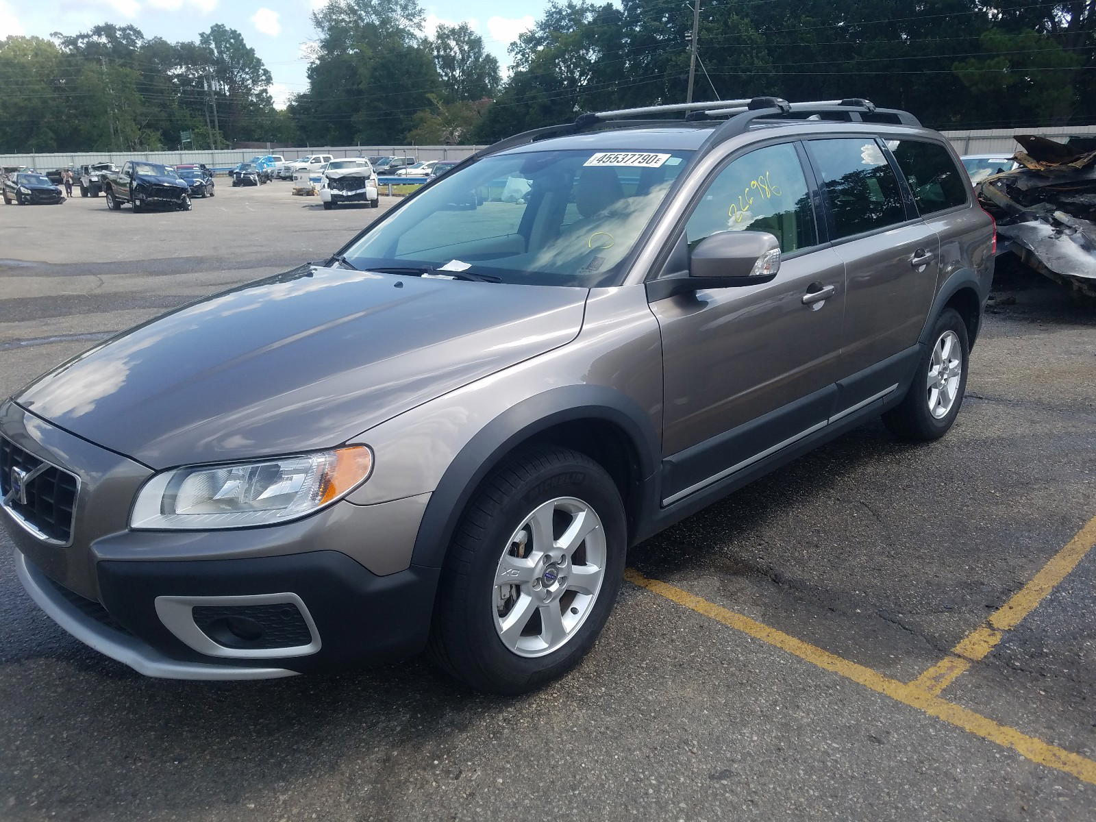 Photo 2 from auction – 2008 VOLVO XC70 with VIN YV4BZ982681001827