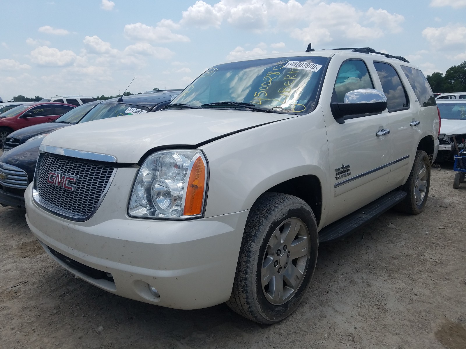 Photo 2 from auction – 2013 GMC YUKON SLT with VIN 1GKS1CE03DR319866
