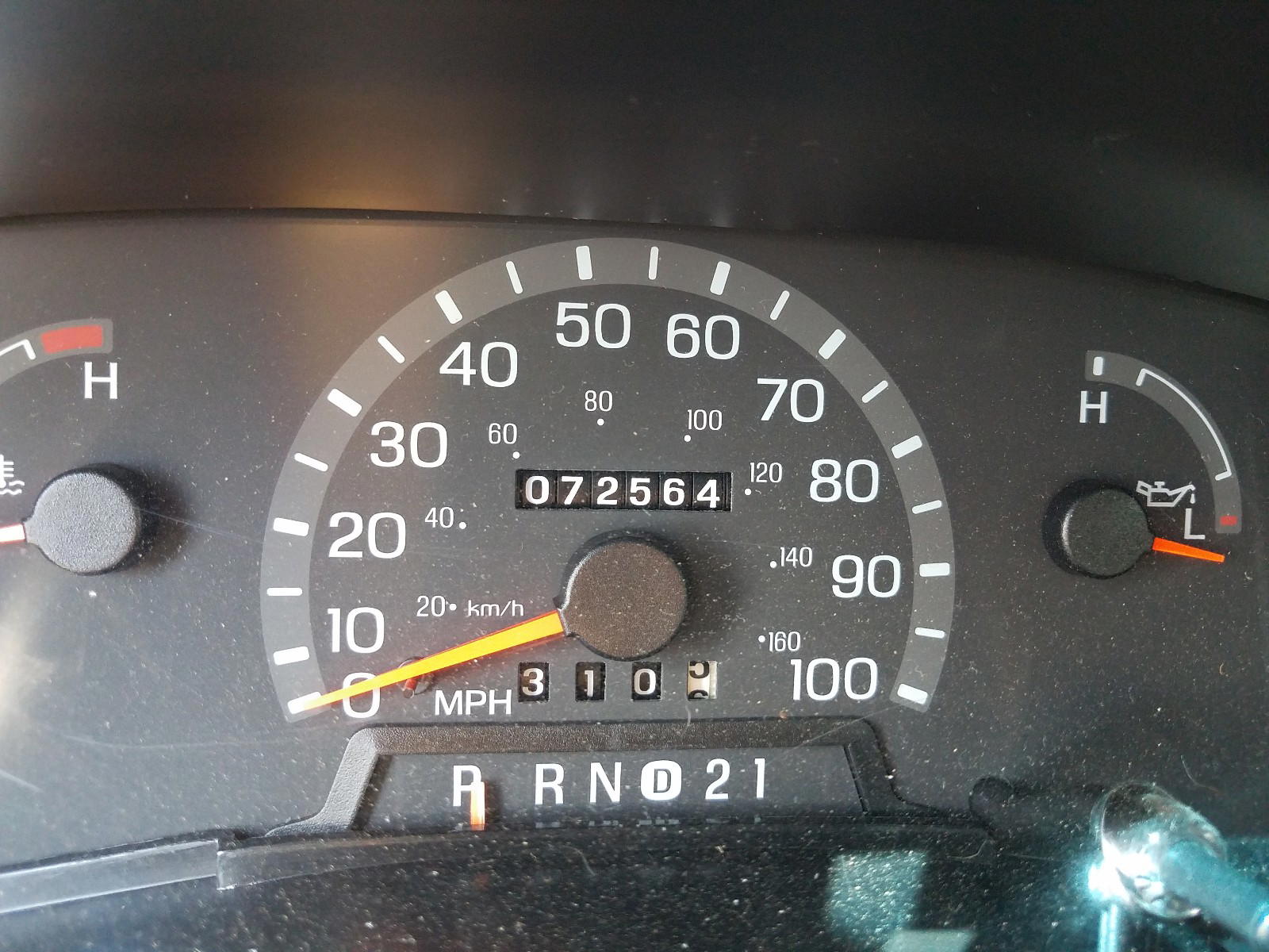 Photo 8 from auction – 2002 FORD ECONOLINE with VIN 1FBSS31L02HA64982