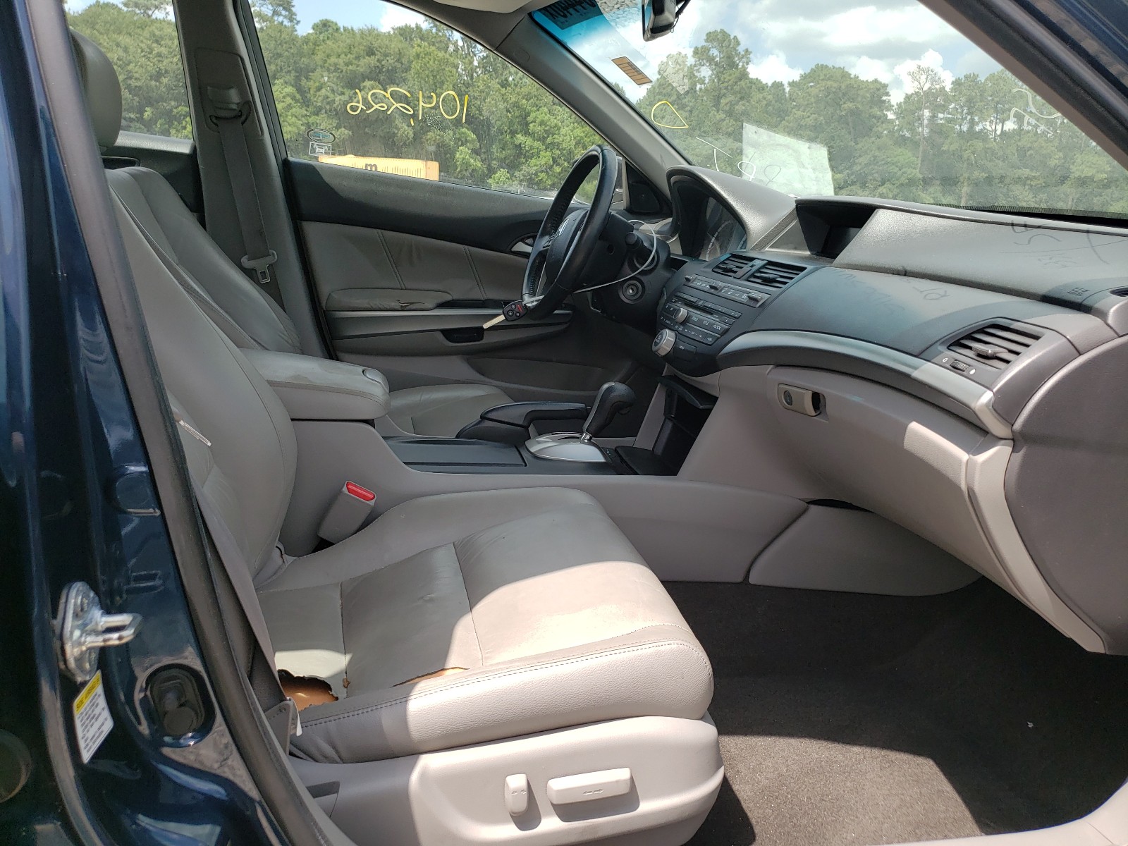 Photo 5 from auction – 2010 HONDA ACCORD EXL with VIN 5KBCP3F89AB015737