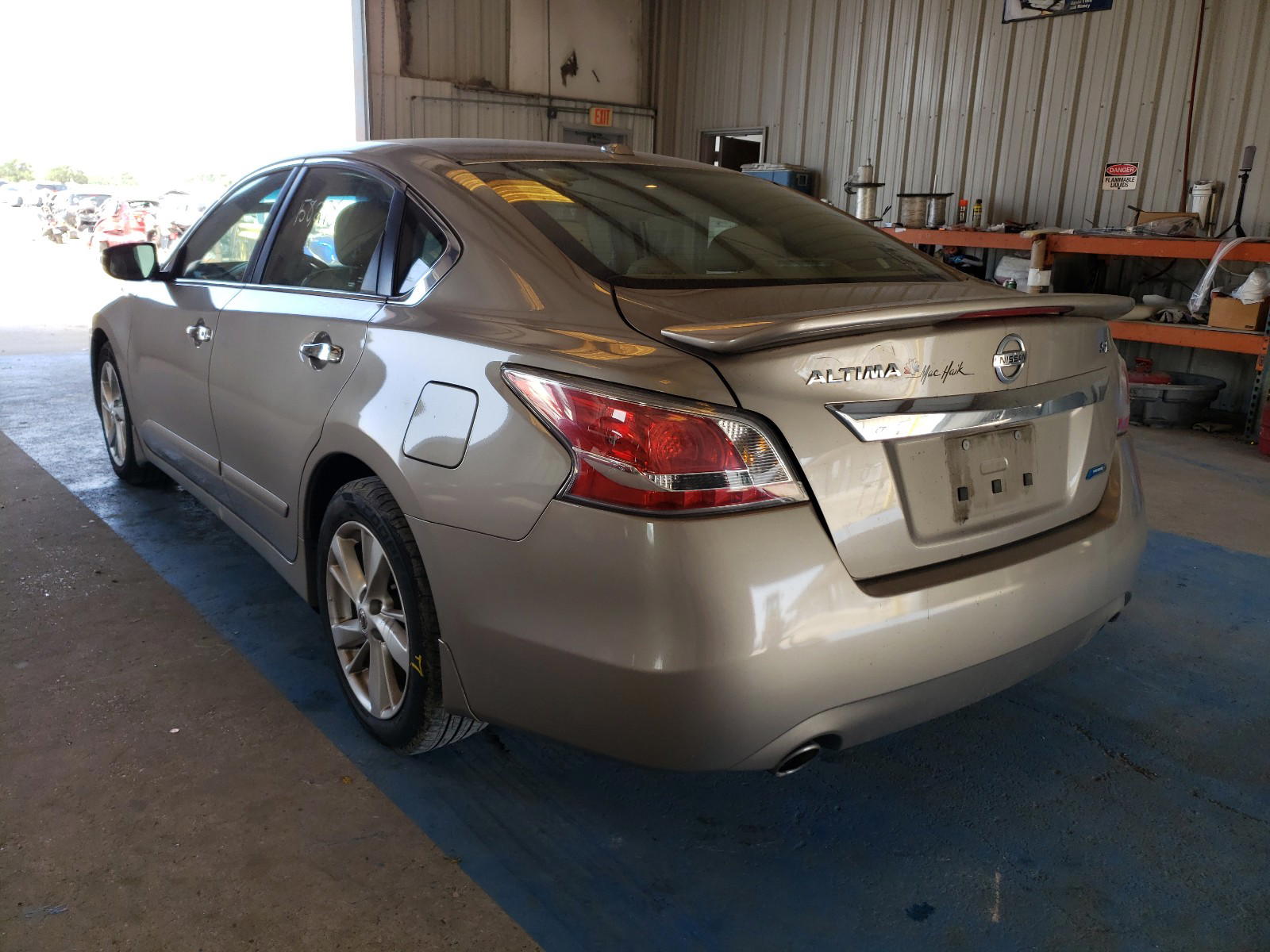 Photo 3 from auction – 2014 NISSAN ALTIMA 2.5 with VIN 1N4AL3AP2EN243124