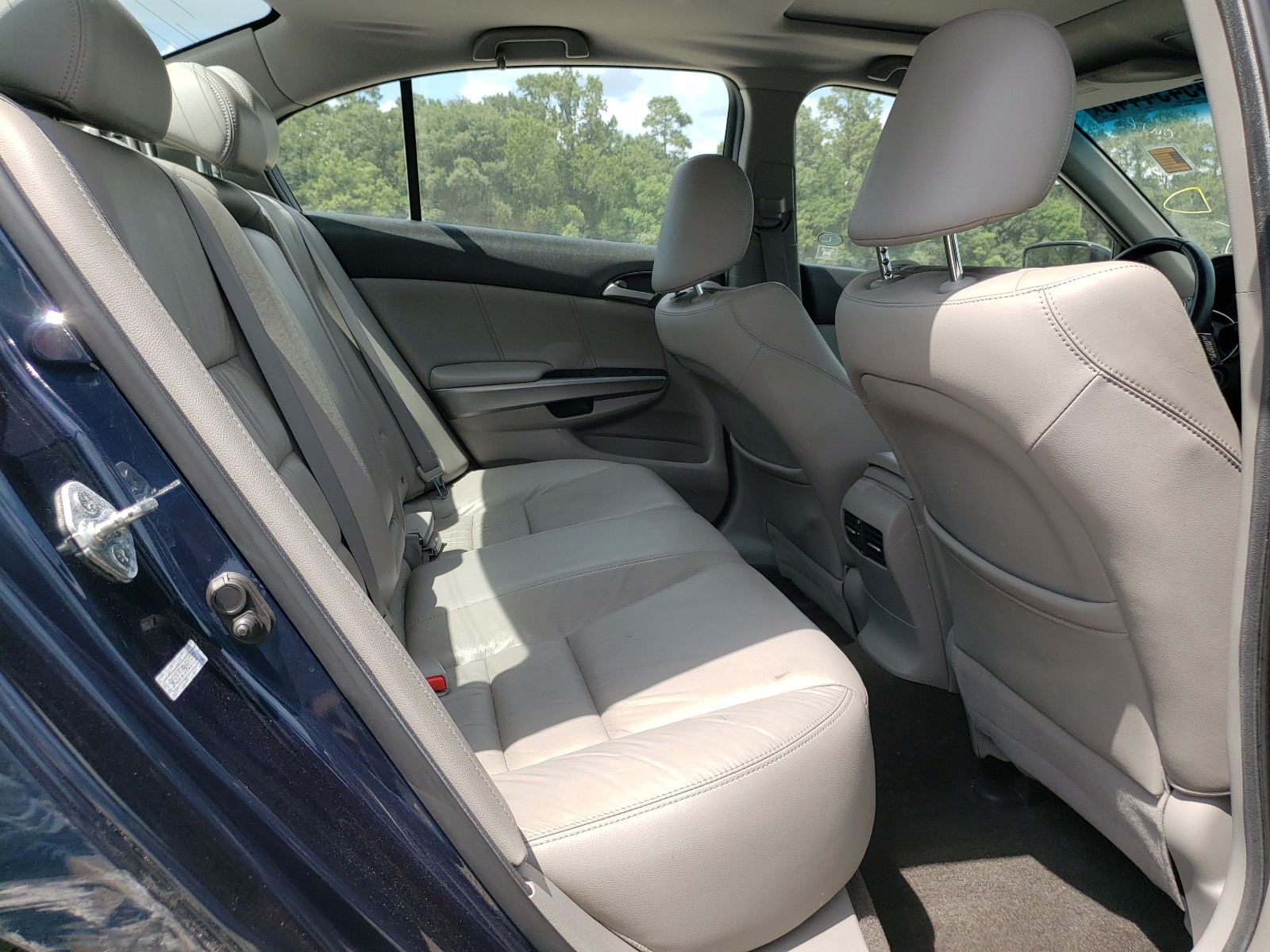 Photo 6 from auction – 2010 HONDA ACCORD EXL with VIN 5KBCP3F89AB015737