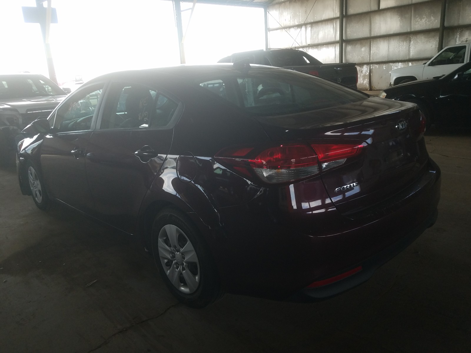 Photo 3 from auction – 2018 KIA FORTE LX with VIN 3KPFL4A79JE190488
