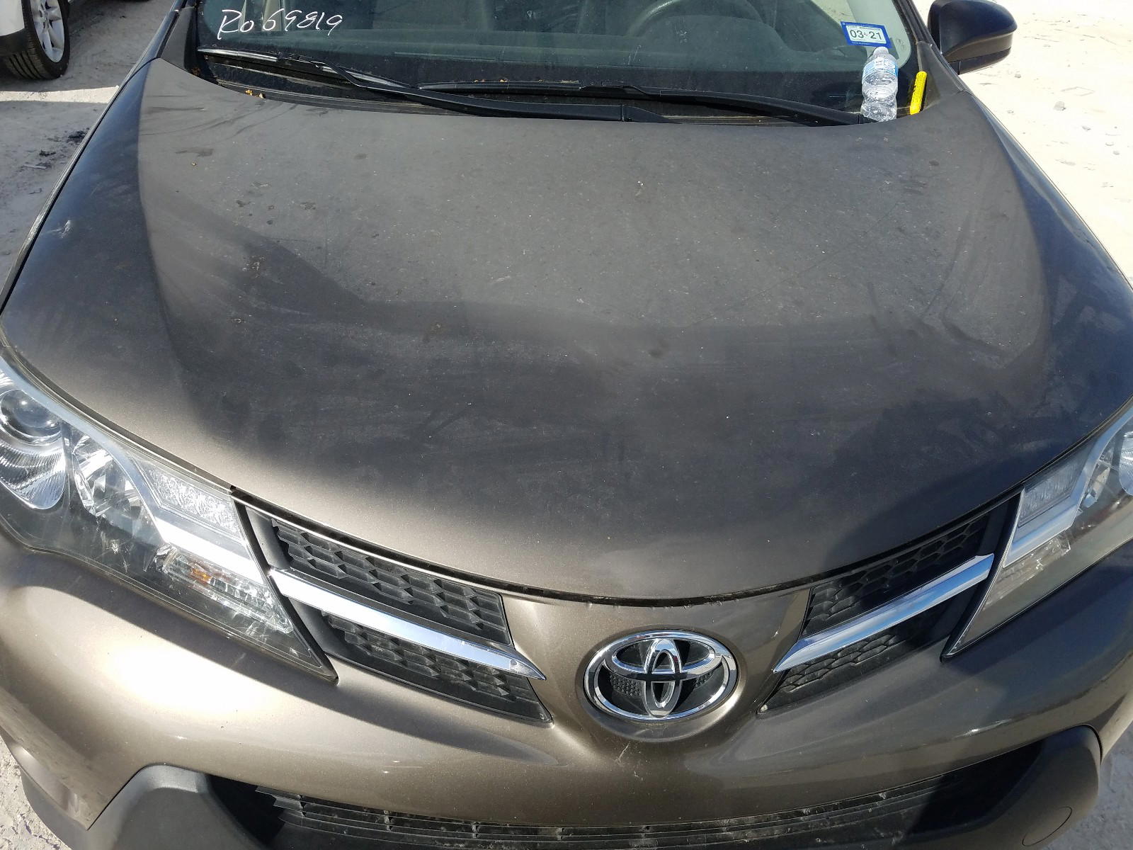 Photo 7 from auction – 2014 TOYOTA RAV4 LE with VIN JTMZFREV2ED040675