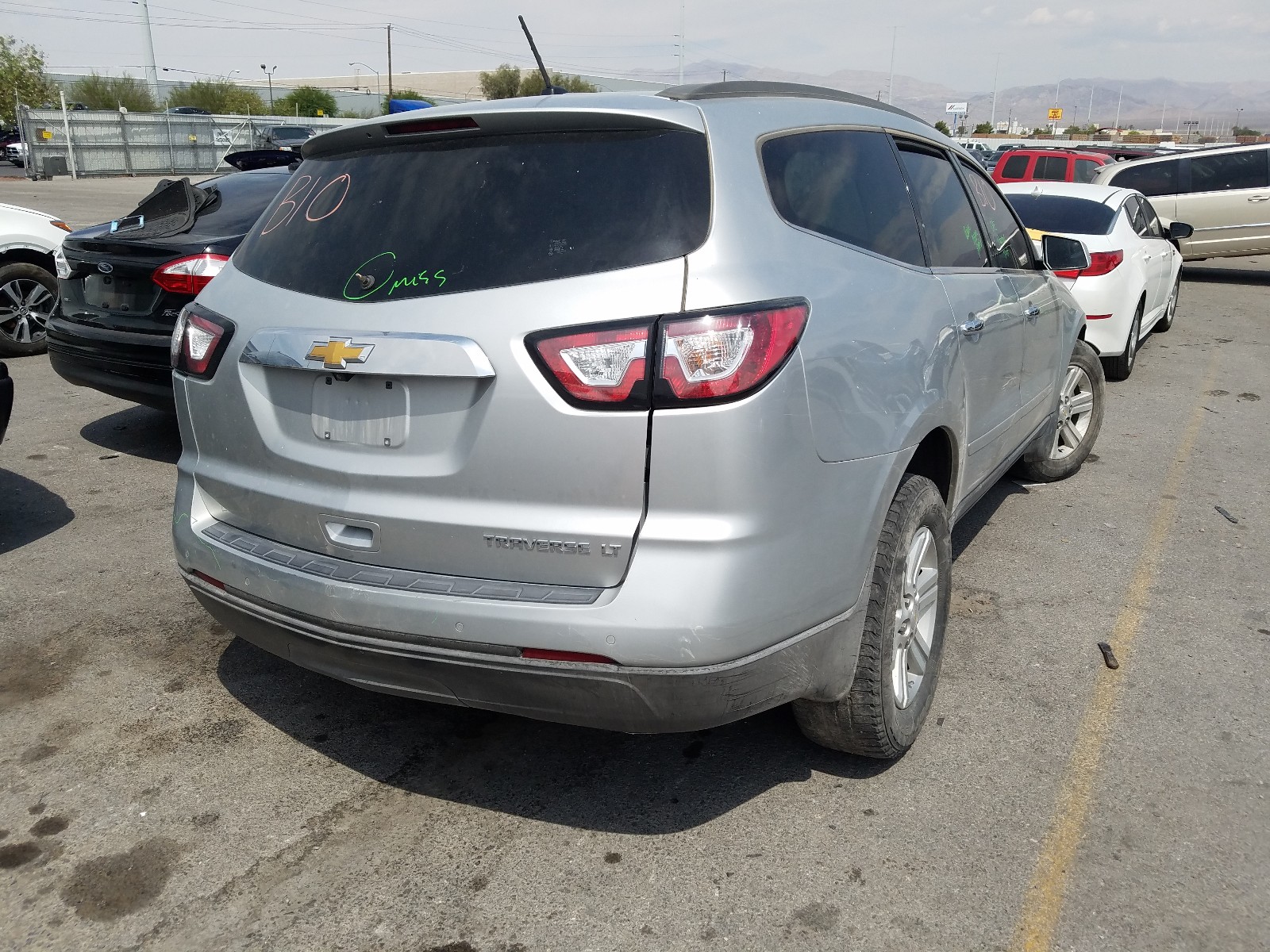 Photo 4 from auction – 2014 CHEVROLET TRAVERSE L with VIN 1GNKRGKD8EJ375926