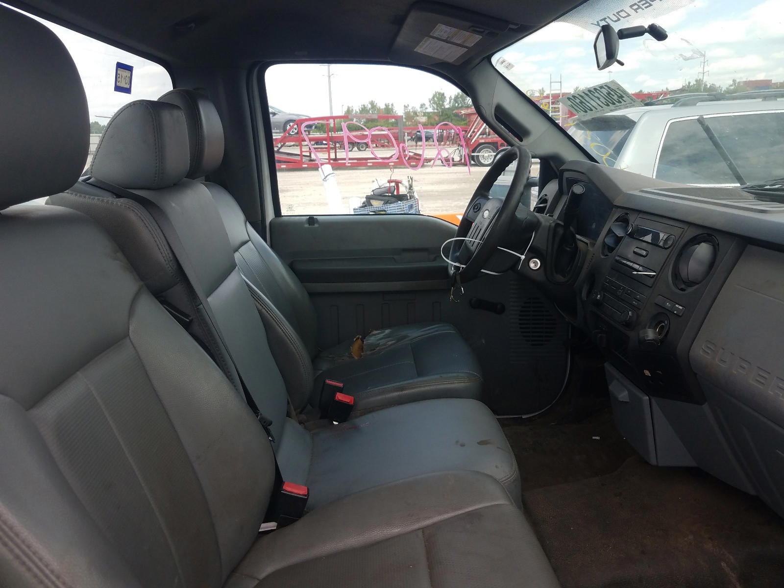 Photo 5 from auction – 2012 FORD F250 SUPER with VIN 1FTBF2A68CEA53963