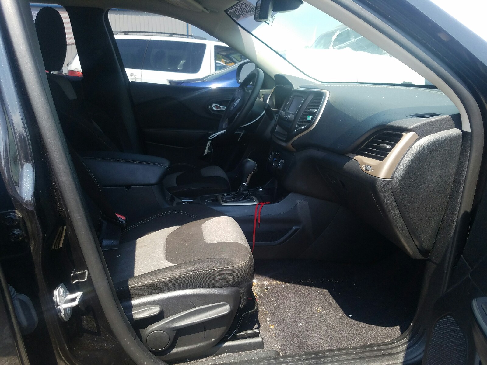 Photo 5 from auction – 2016 JEEP CHEROKEE S with VIN 1C4PJMAB5GW142080