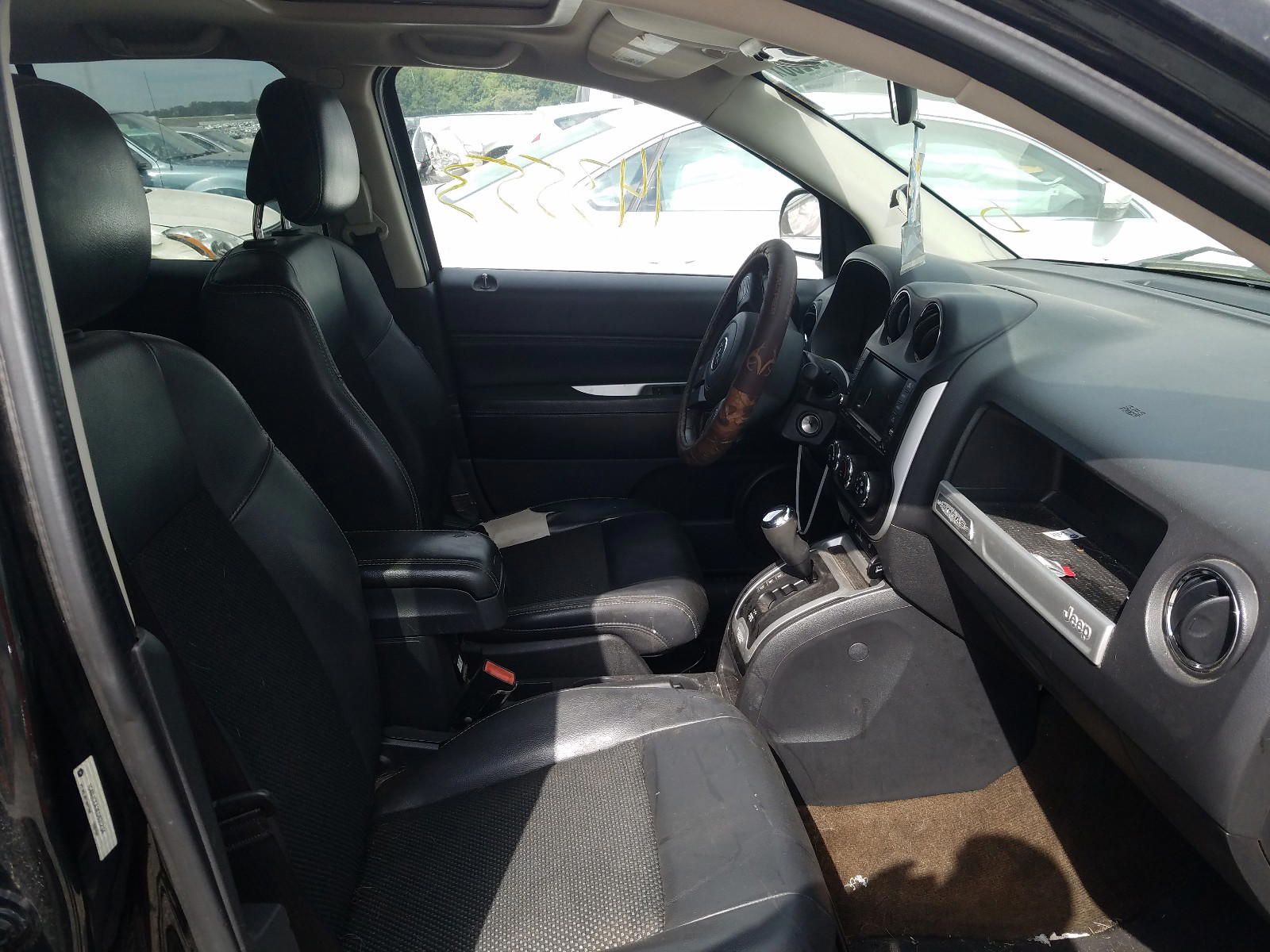 Photo 5 from auction – 2014 JEEP COMPASS LA with VIN 1C4NJCEA3ED631234