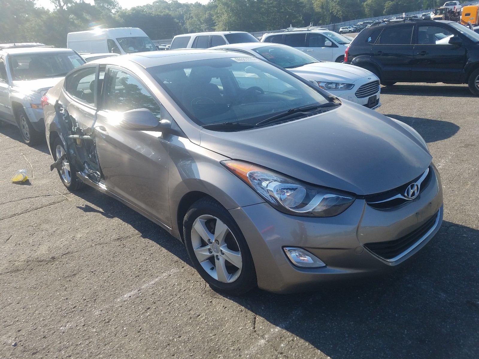 HYUNDAI ELANTRA GL 2012 with VIN 5NPDH4AE0CH078510 - Photo from auction