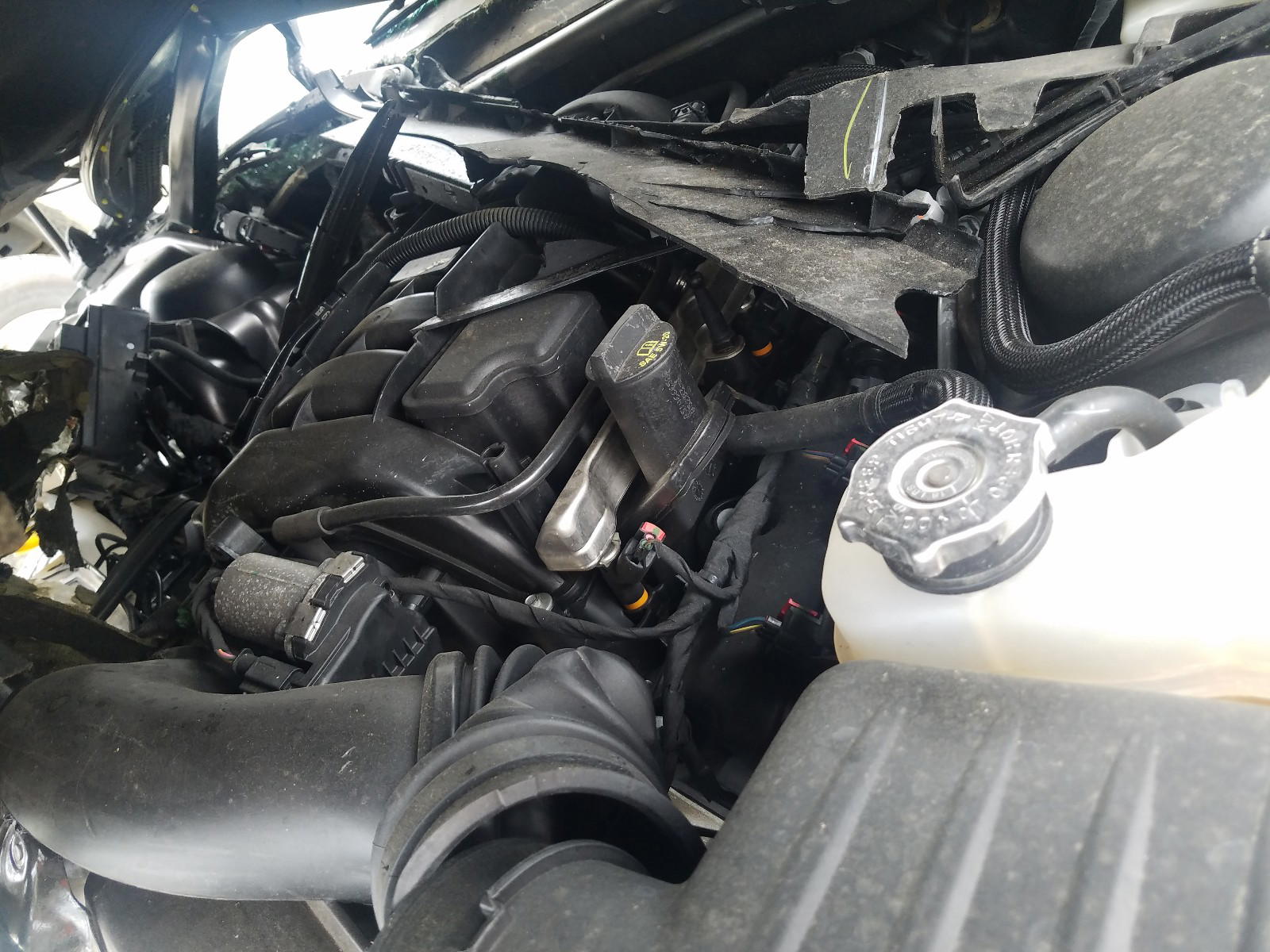 Photo 7 from auction – 2018 DODGE CHALLENGER with VIN 2C3CDZBTXJH259450