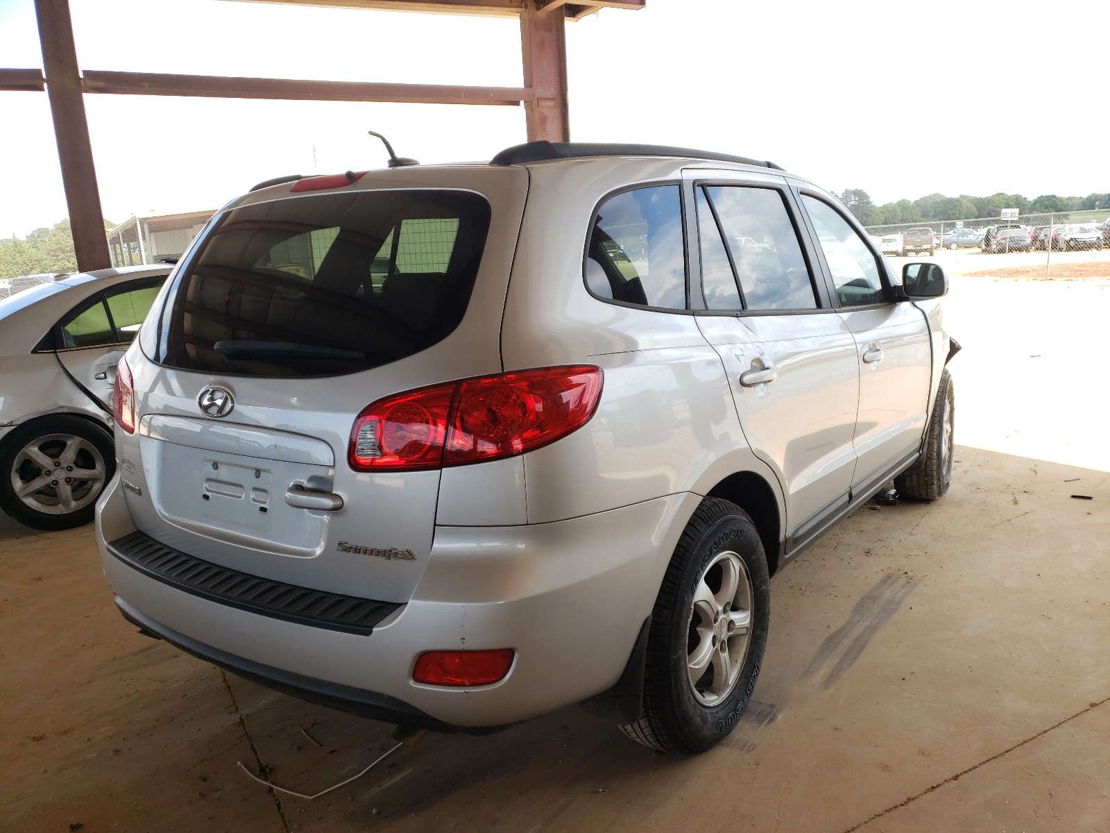 Photo 4 from auction – 2008 HYUNDAI SANTA FE G with VIN 5NMSG13D78H183367
