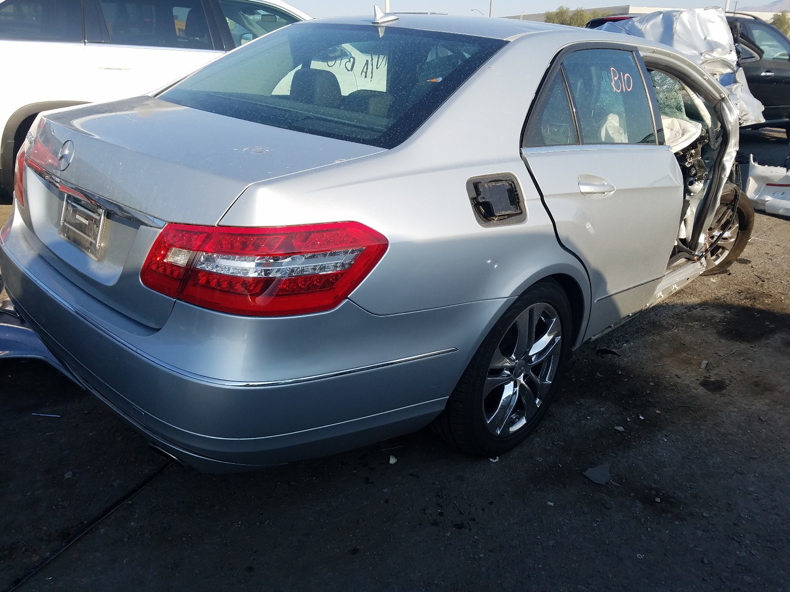 Photo 14 from auction – 2010 MERCEDES-BENZ E 350 with VIN WDDHF5GB4AA043148
