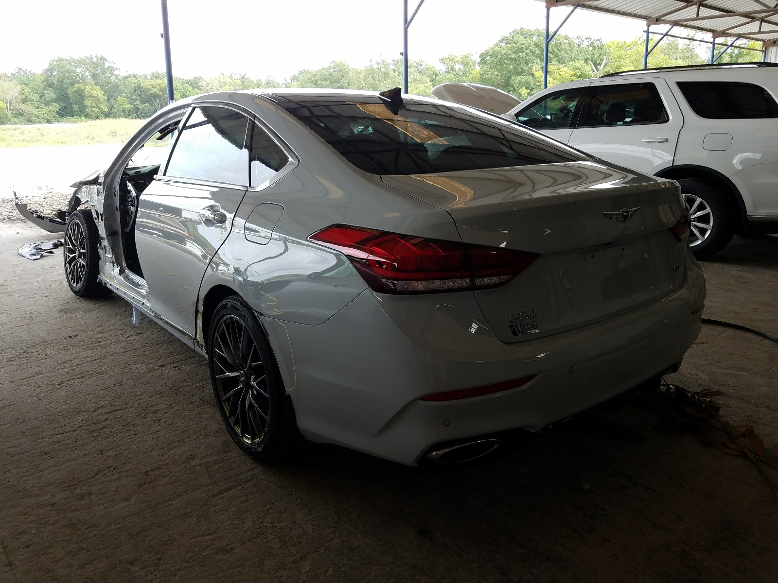 Photo 3 from auction – 2019 GENESIS G80 BASE with VIN KMTFN4JE3KU325557