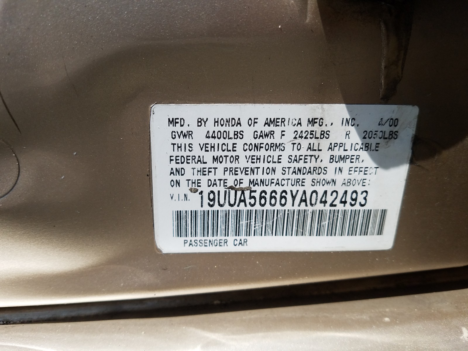 Photo 10 from auction – 2000 ACURA 3.2TL with VIN 19UUA5666YA042493