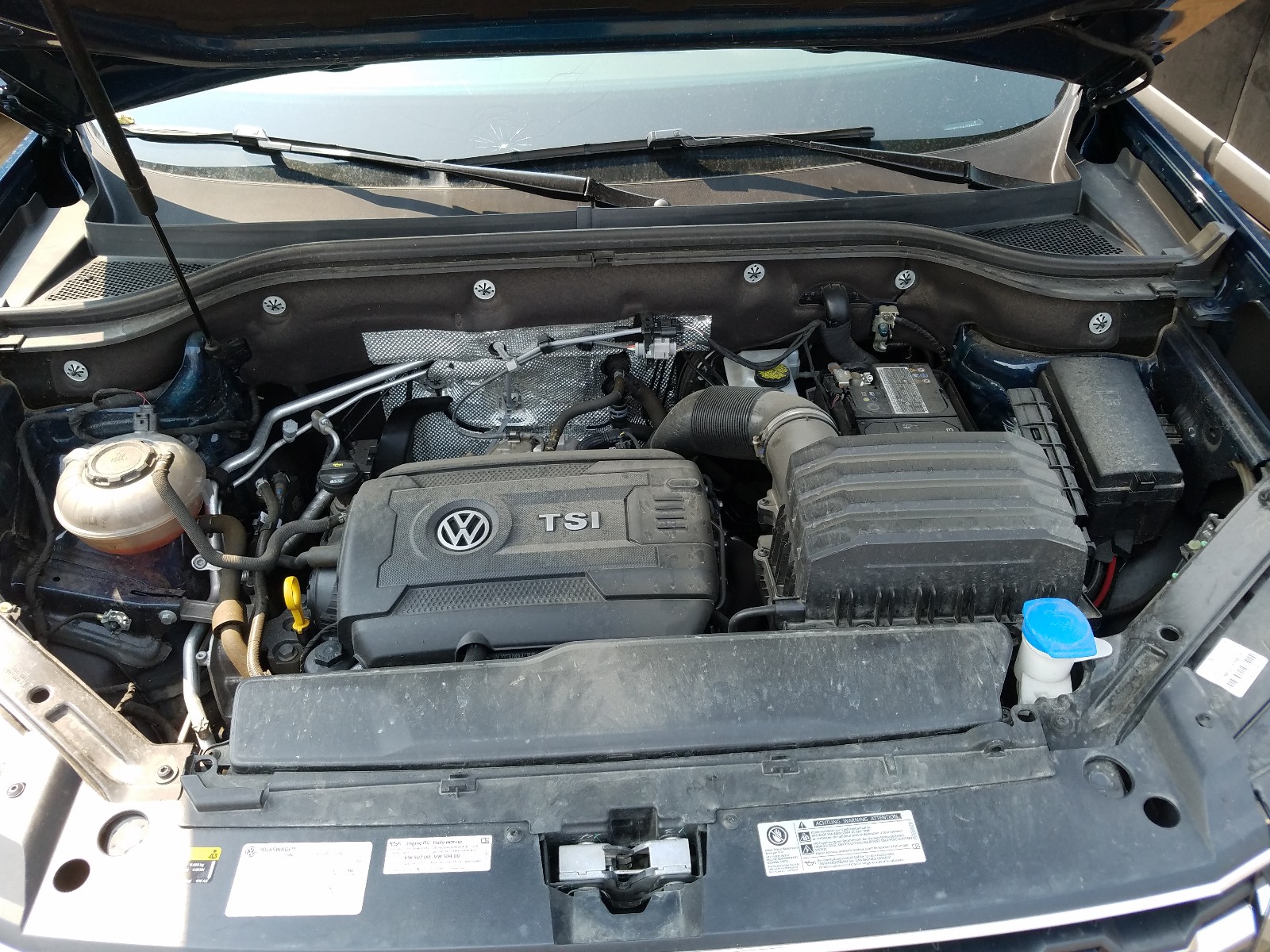 Photo 7 from auction – 2018 VOLKSWAGEN ATLAS SE with VIN 1V2CP2CA6JC596965