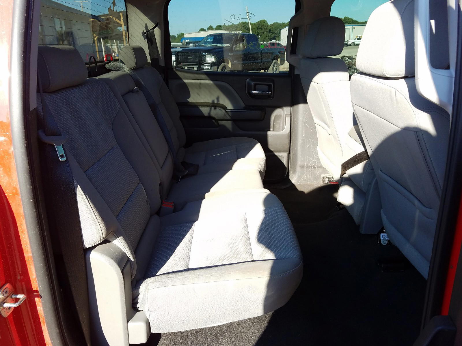 Photo 6 from auction – 2018 CHEVROLET SILVERADO with VIN 3GCUKPEC3JG622015