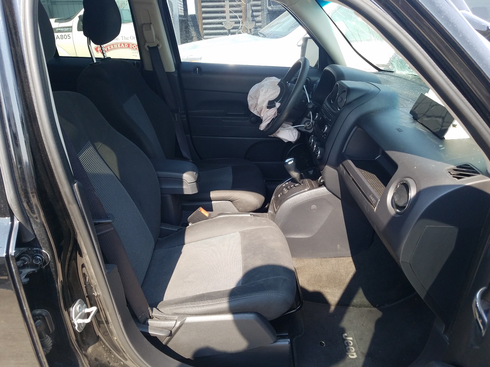 Photo 5 from auction – 2015 JEEP PATRIOT SP with VIN 1C4NJPBA1FD377455