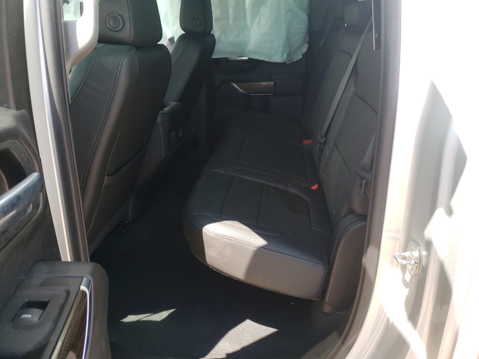 Photo 6 from auction – 2020 CHEVROLET SILVERADO with VIN 1GCRYEEK4LZ248971