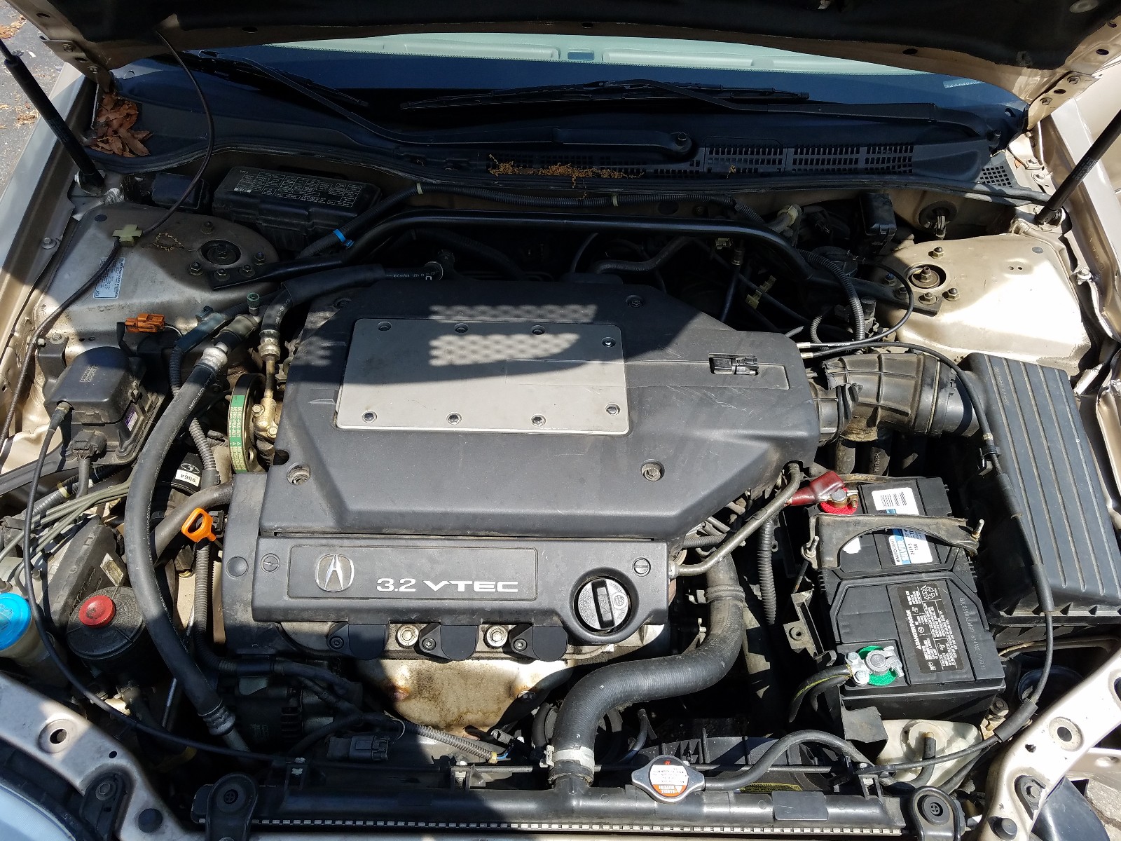 Photo 7 from auction – 2000 ACURA 3.2TL with VIN 19UUA5666YA042493