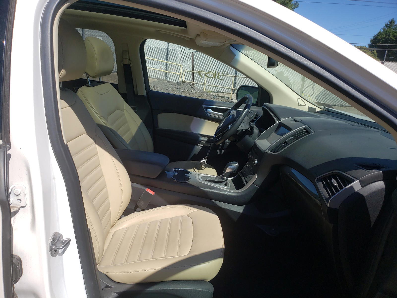Photo 5 from auction – 2017 FORD EDGE SEL with VIN 2FMPK4J87HBB40427