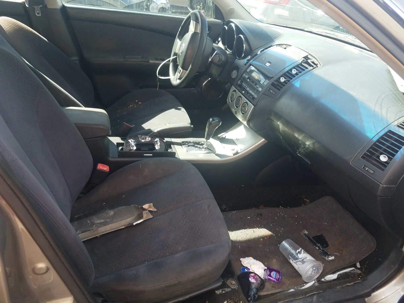 Photo 5 from auction – 2005 NISSAN ALTIMA S with VIN 1N4AL11D75C374930