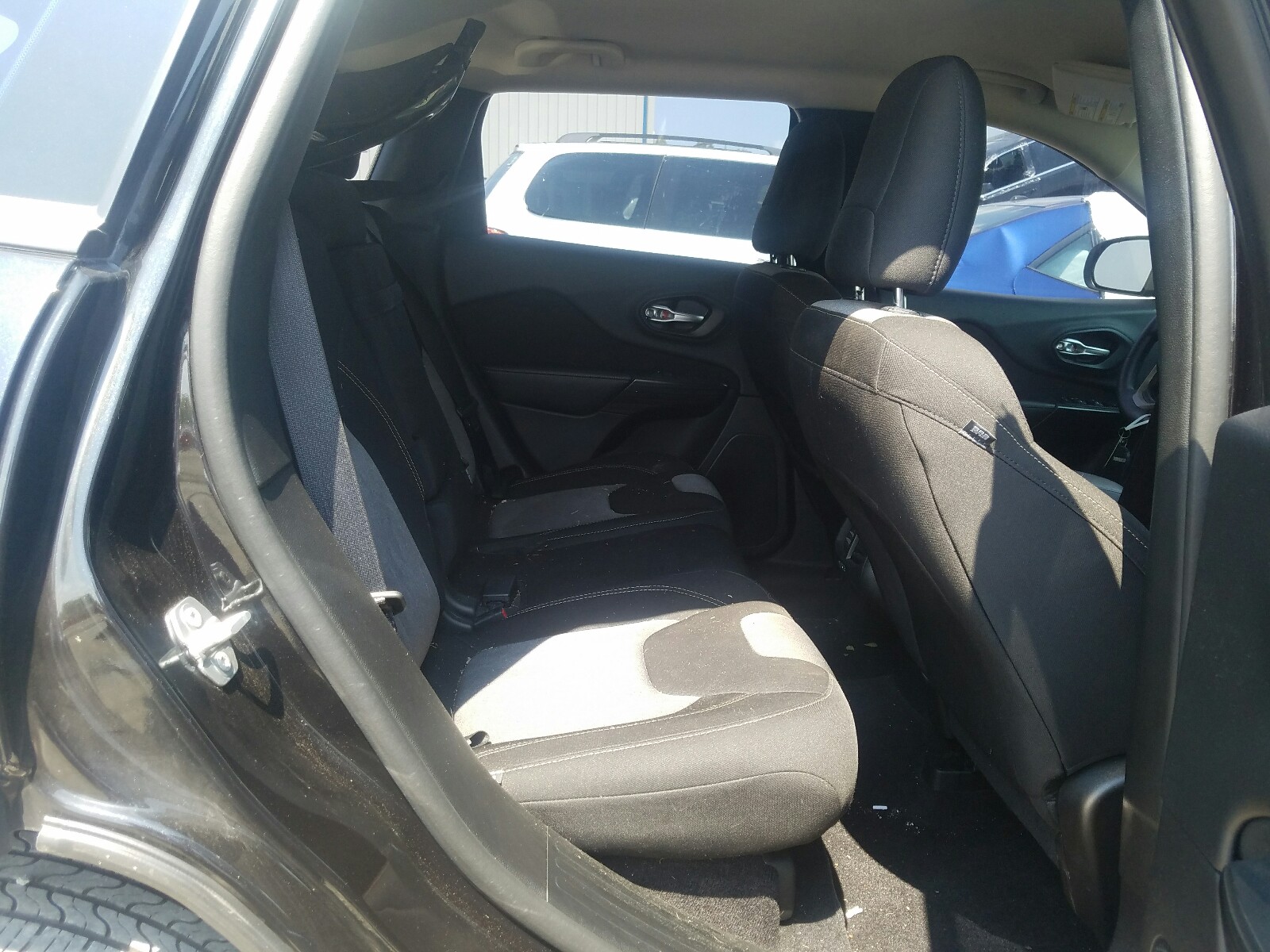 Photo 6 from auction – 2016 JEEP CHEROKEE S with VIN 1C4PJMAB5GW142080