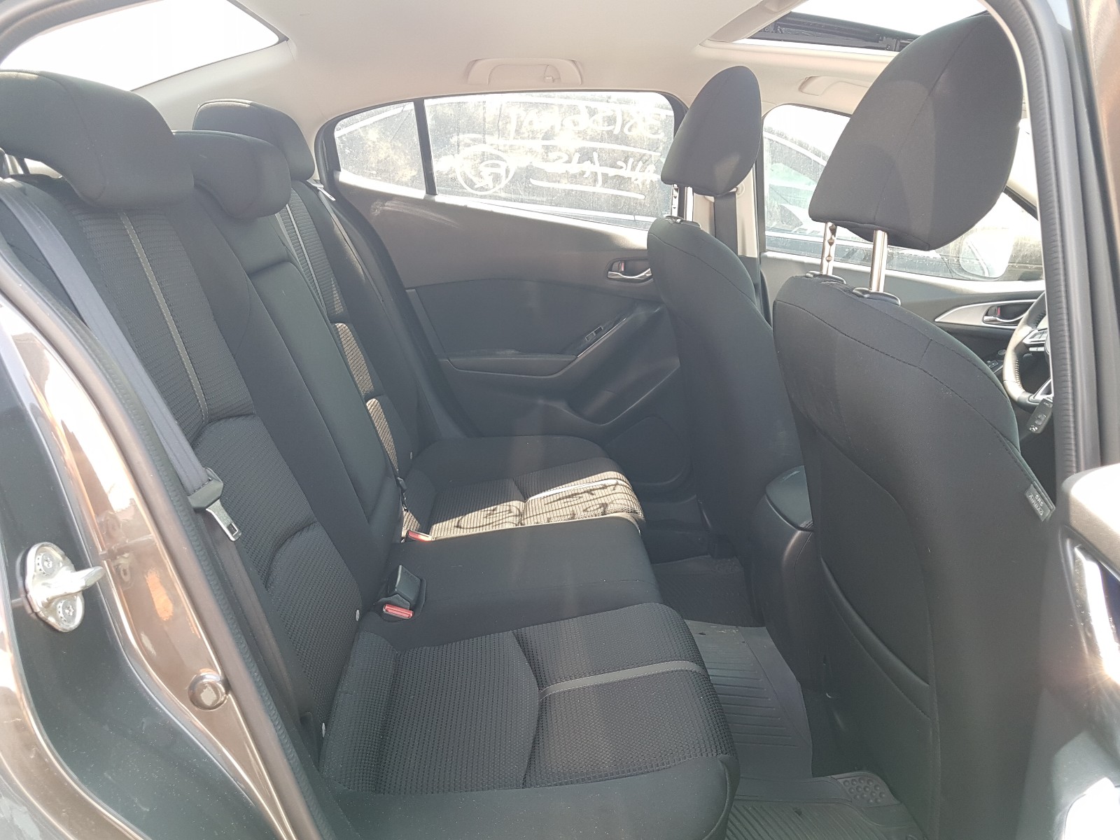 Photo 6 from auction – 2018 MAZDA 3 TOURING with VIN JM1BN1V78J1173427