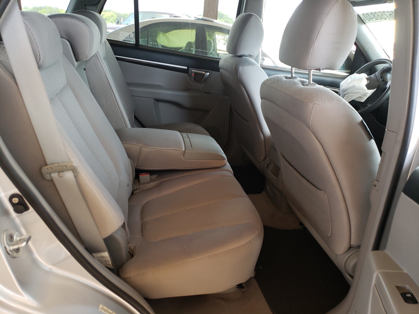 Photo 6 from auction – 2008 HYUNDAI SANTA FE G with VIN 5NMSG13D78H183367